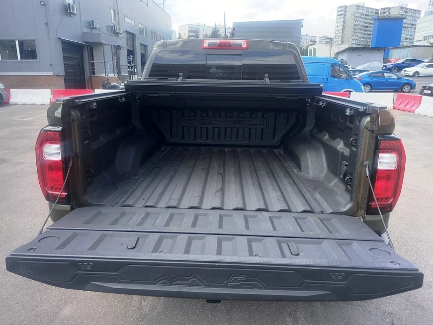 GMC Canyon III взять машину в аренду