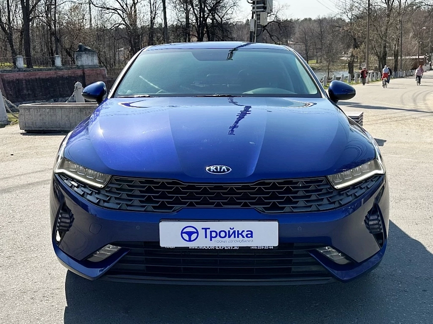 Kia K5 2.0   автопрокат