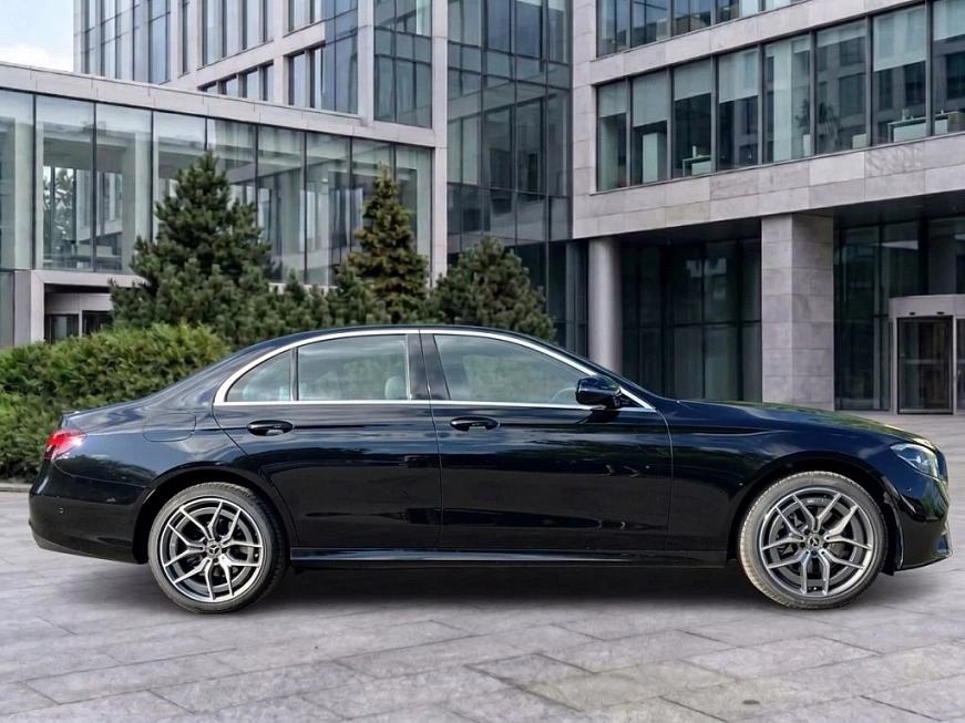Mercedes E200 4MATIC AMG rest. напрокат