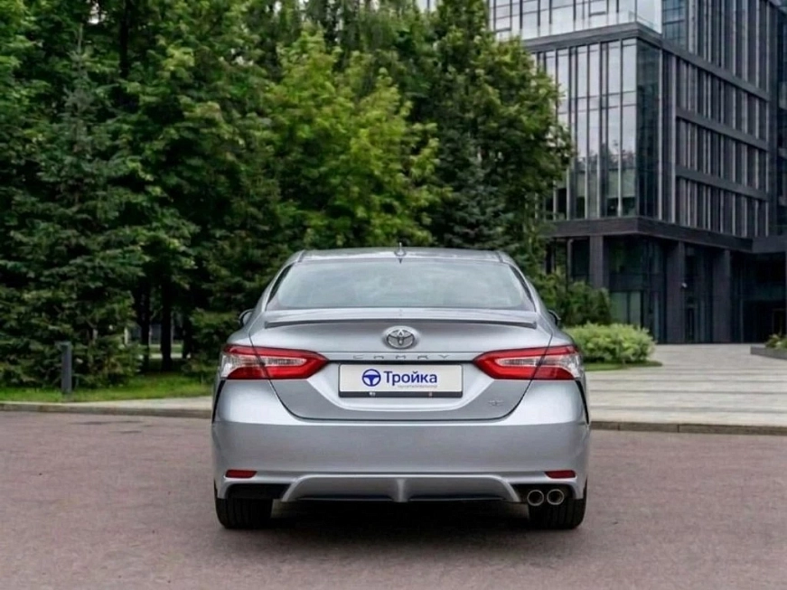 Toyota Camry XV70 взять машину в аренду