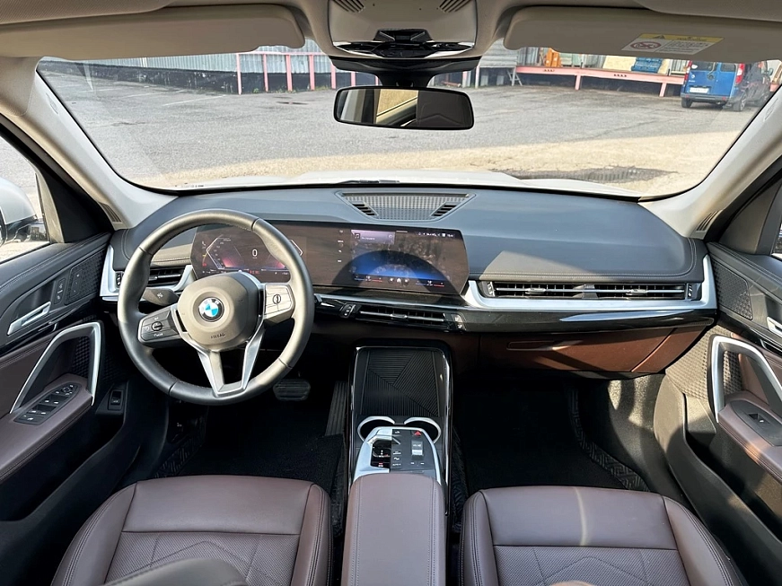 BMW X1  цена аренды