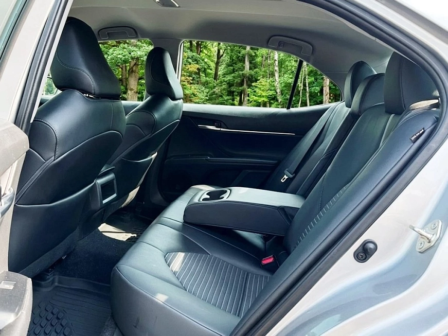 Прокат Toyota Camry XV70 в Москве
