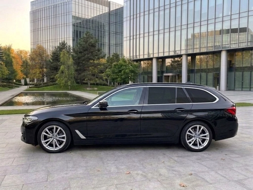 BMW 520i rest. универсал взять машину в аренду