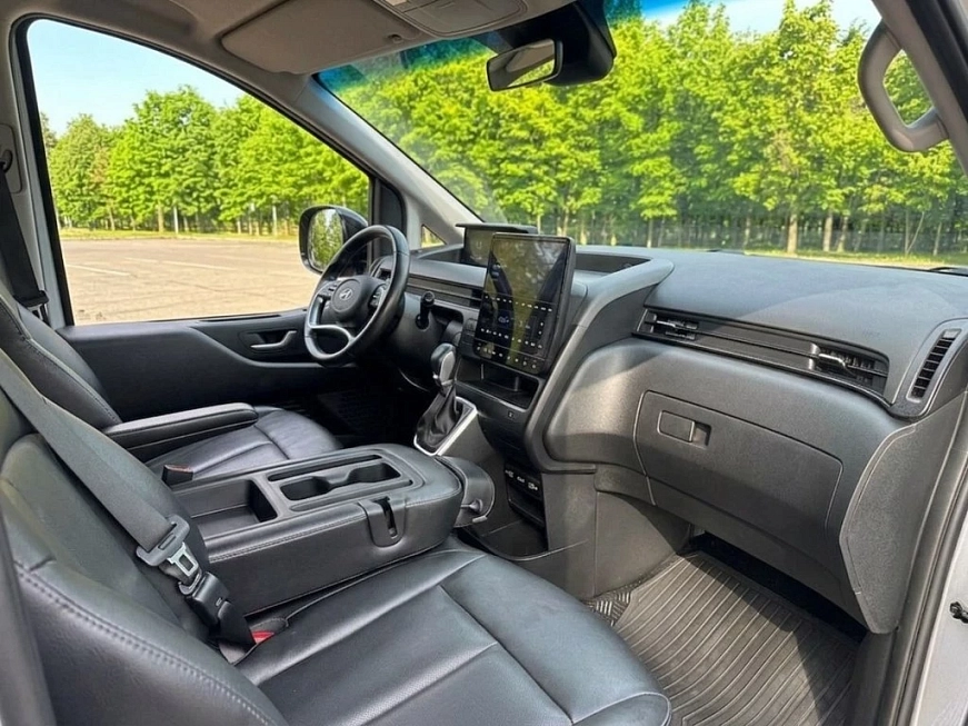 Hyundai Staria 8 мест 4x4 напрокат