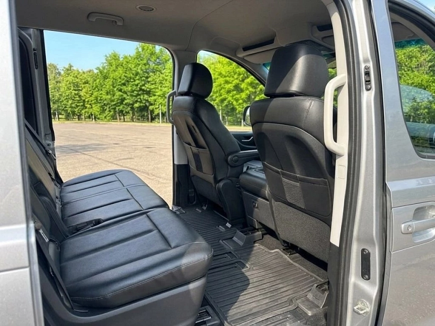 Прокат Hyundai Staria 8 seats 4x4 в Москве