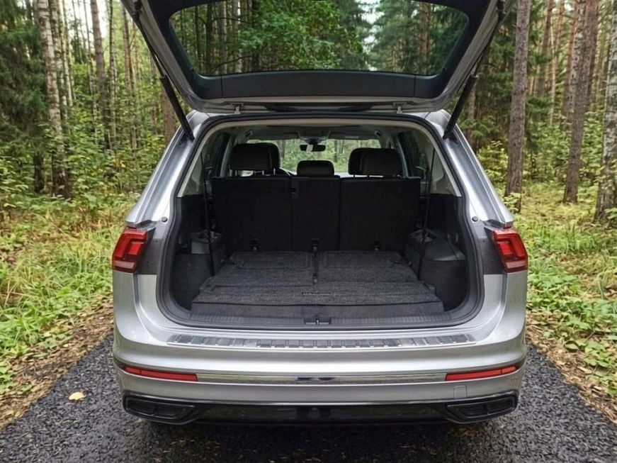 Volkswagen Tiguan R Line 2.0 напрокат