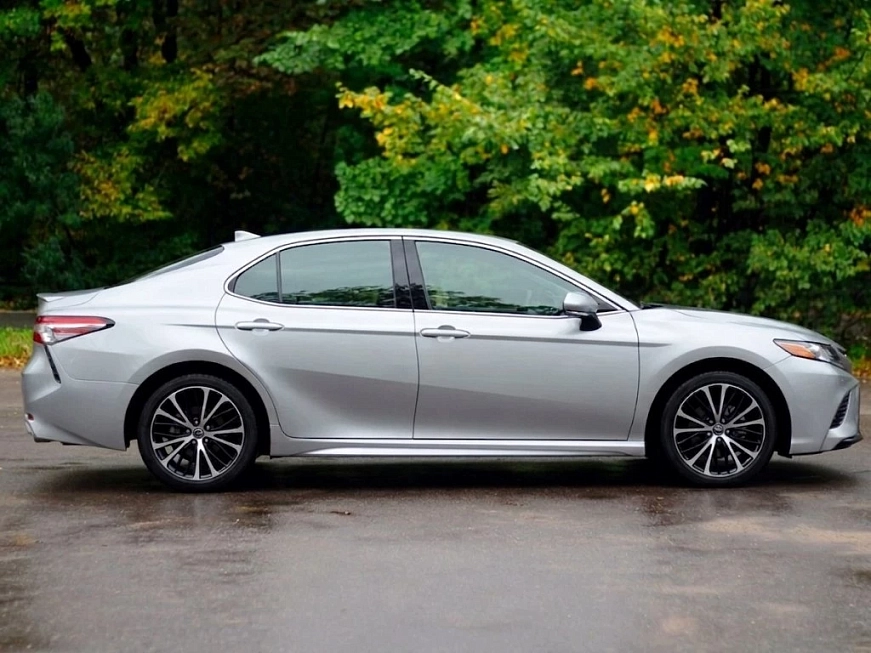 Toyota Camry XV70 автопрокат