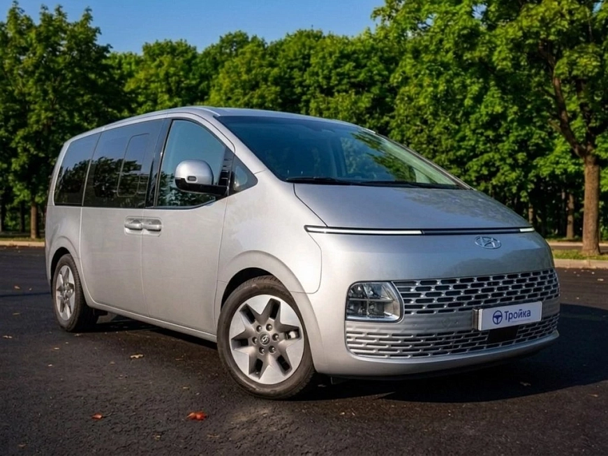 Hyundai Staria 8 seats 4x4 прокат
