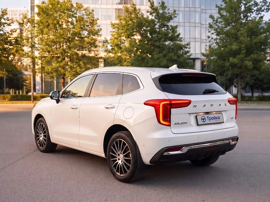 Haval Jolion Premium 4WD автомобиль в аренду