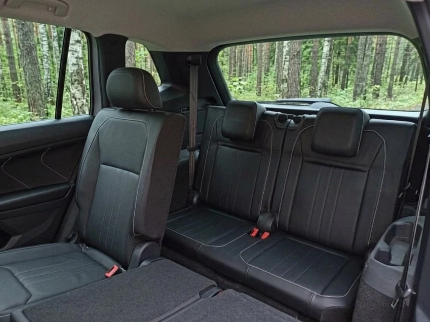 Прокат Volkswagen Tiguan R Line 2.0 в Москве