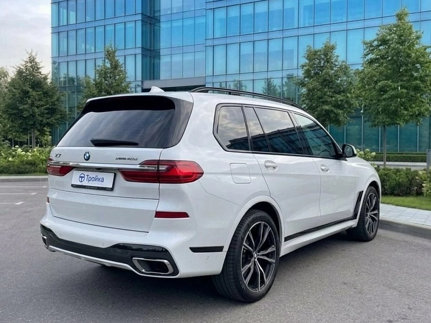 BMW X7 M Sport Pro взять машину в аренду