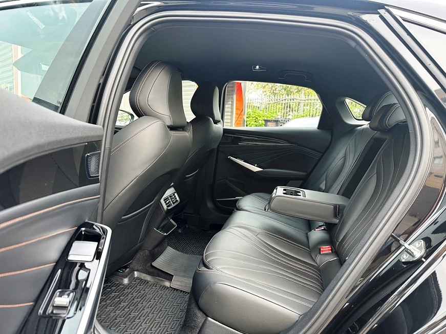 Geely Preface Flagship автомобиль в аренду