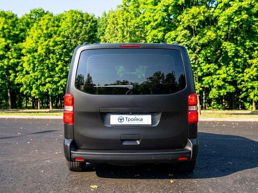 PEUGEOT Traveller  автомобиль в аренду