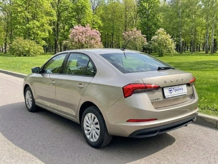 Skoda Rapid rest. взять машину в аренду