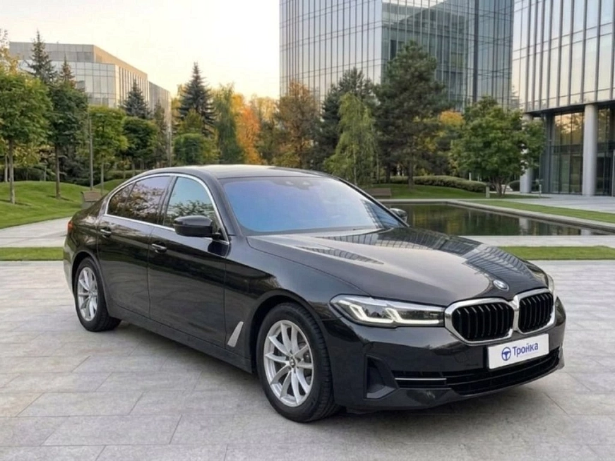 Прокат BMW 520d X-Drive G30 rest. в Москве