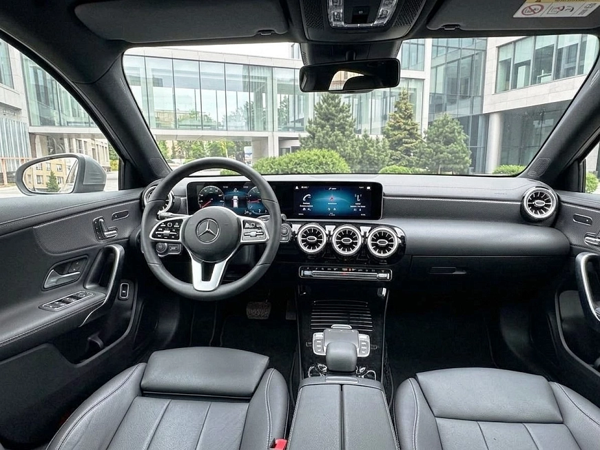 Mercedes A180  прокат
