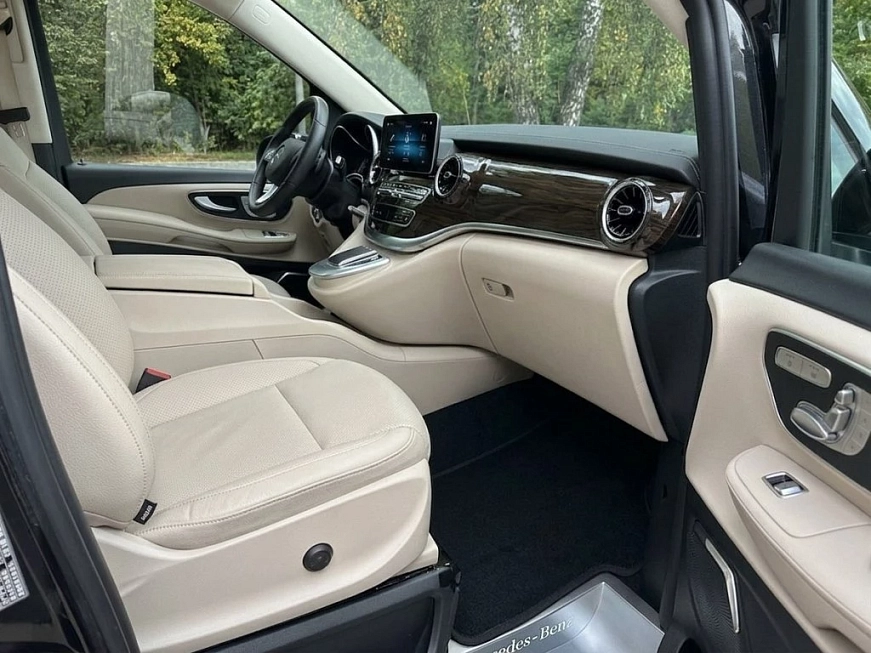 Mercedes V 260 L Exclusive автопрокат
