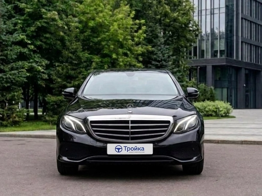 Mercedes E-class W213 автомобиль в аренду