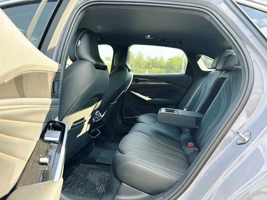 Geely Preface Flagship прокат