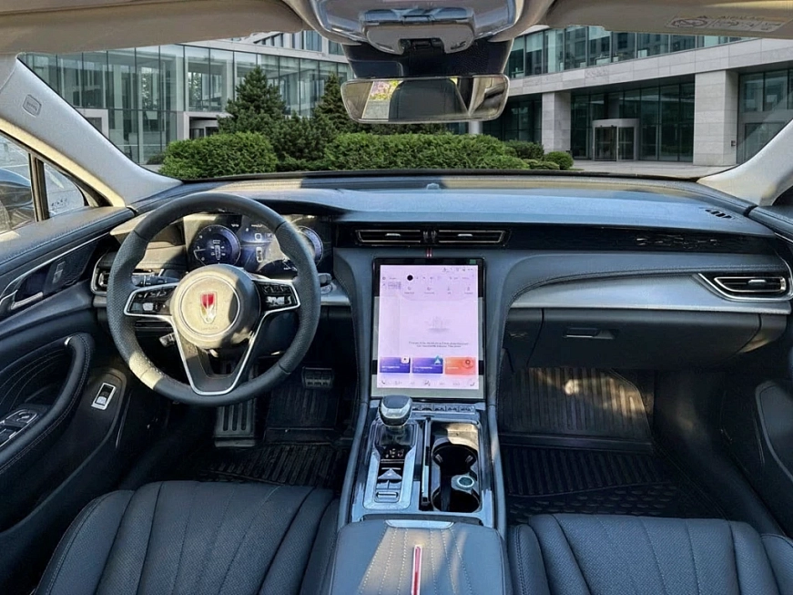 HONGQI H5 Deluxe+ прокат
