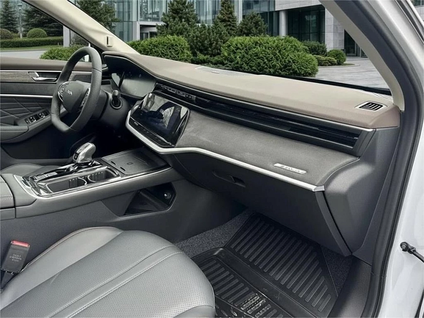 Прокат Dongfeng Shine Max  в Москве