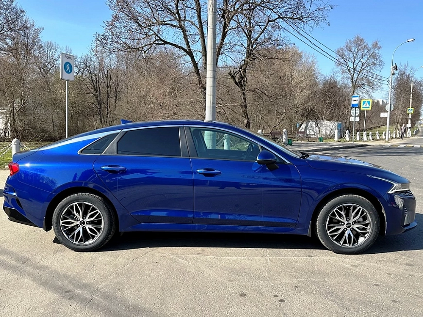 Kia K5 2.0   автопрокат