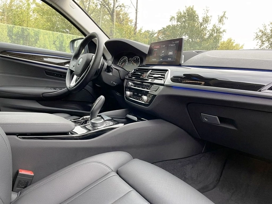 BMW 520d X-Drive G30 rest. автопрокат