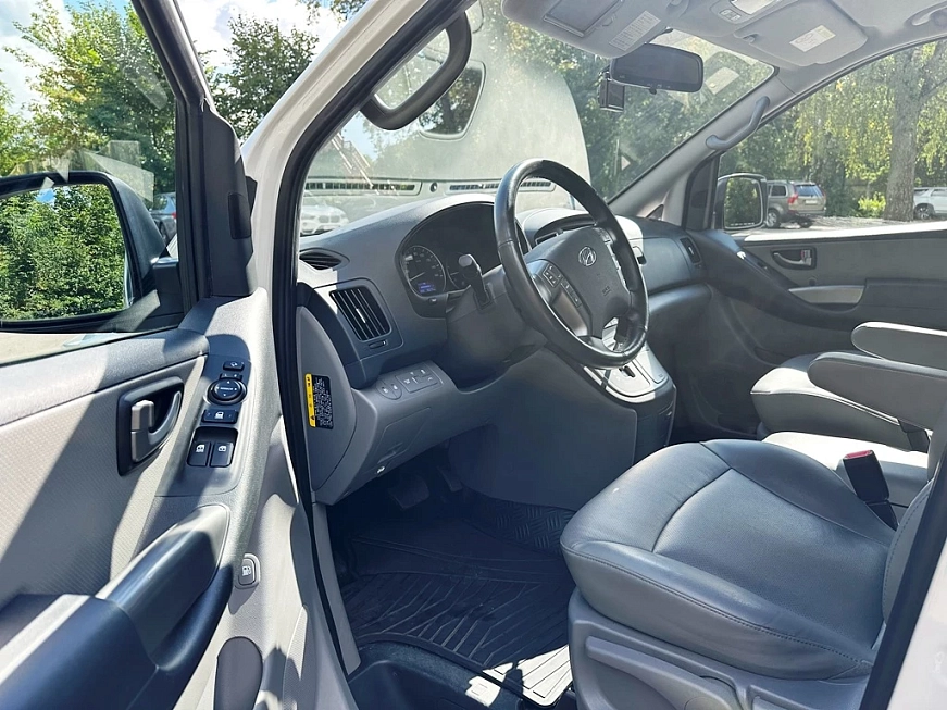 Hyundai Grand Starex 7 мест 4x4 аренда в Москве