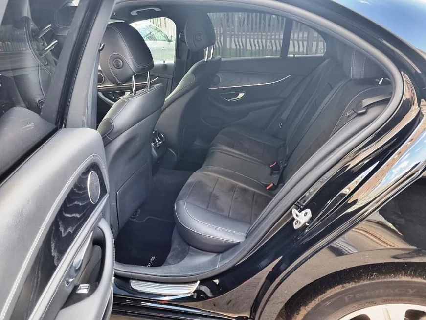 Mercedes E220d 4MATIC AMG rest. напрокат