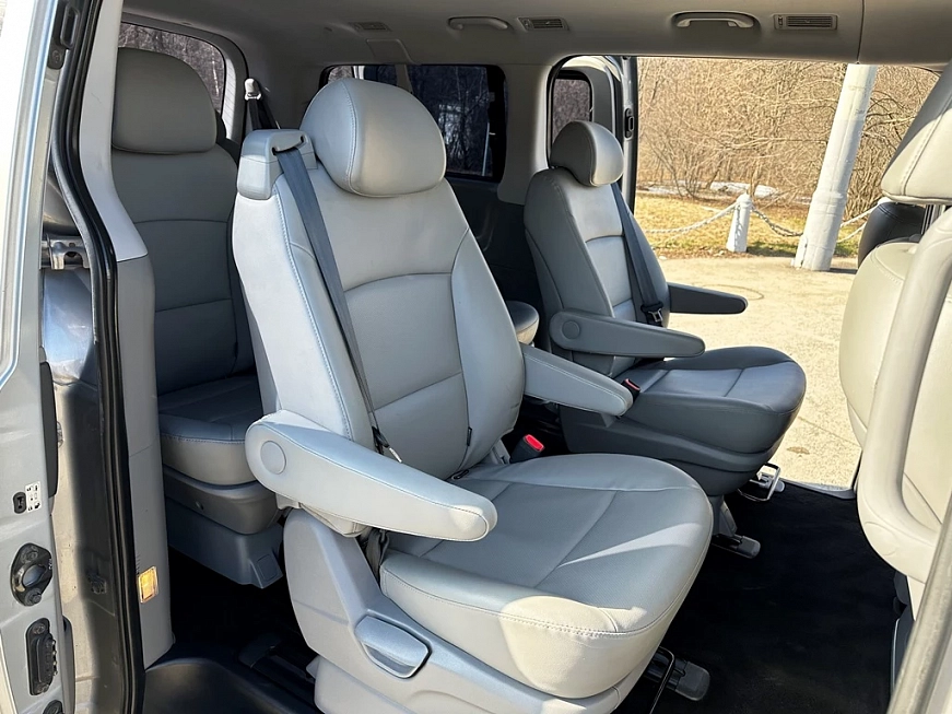 Hyundai Grand Starex 9 мест 4x4 автомобиль в аренду