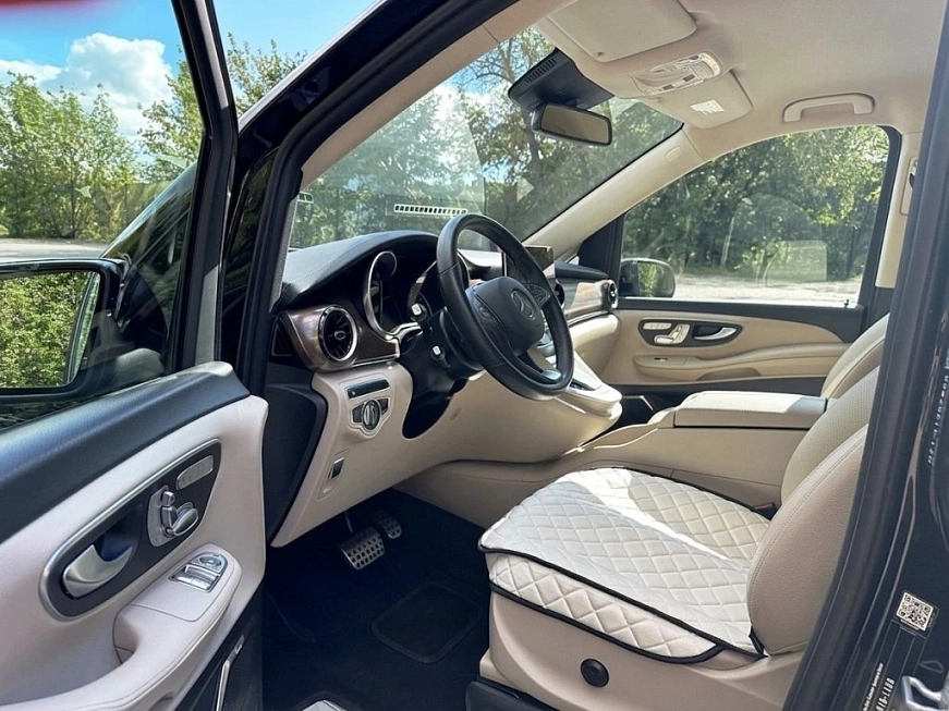 Mercedes V 260 L Exclusive напрокат