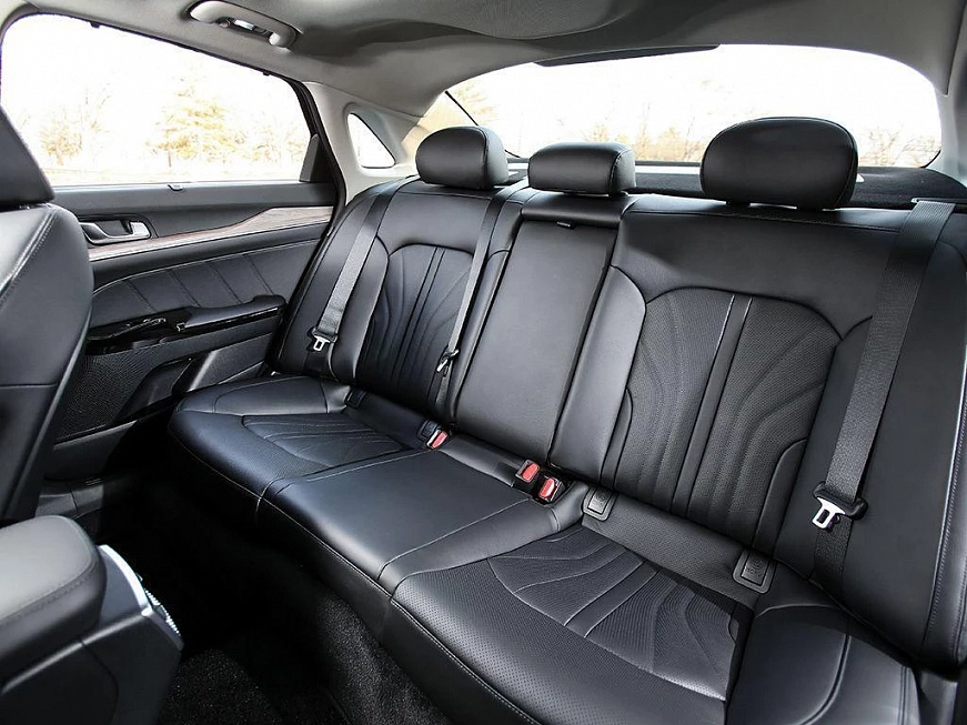 Kia K5 2.4  Luxe автопрокат