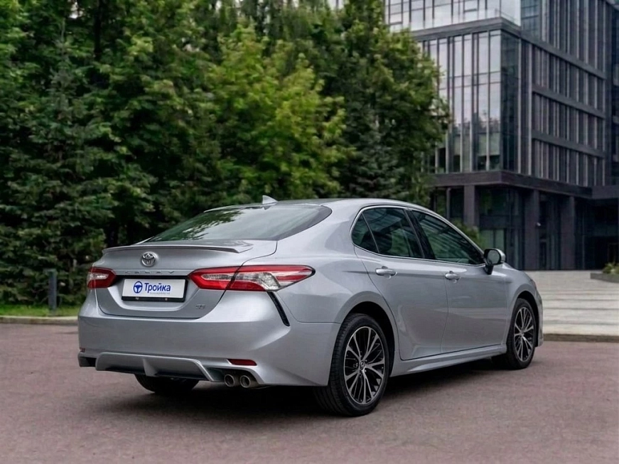 Toyota Camry XV70 напрокат