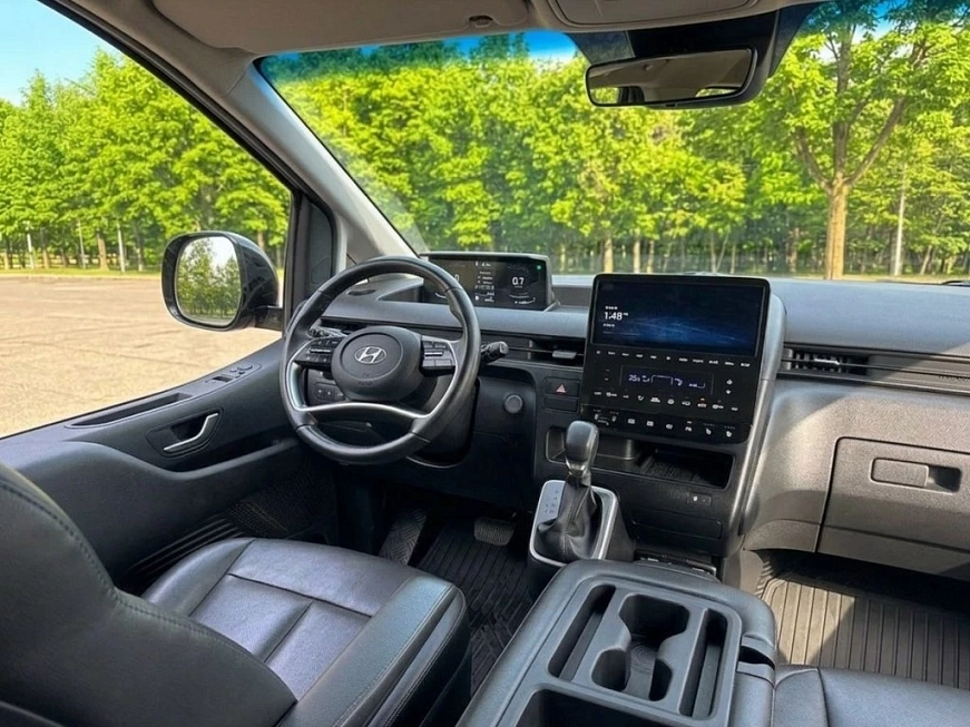 Hyundai Staria 8 мест 4x4 аренда в Москве